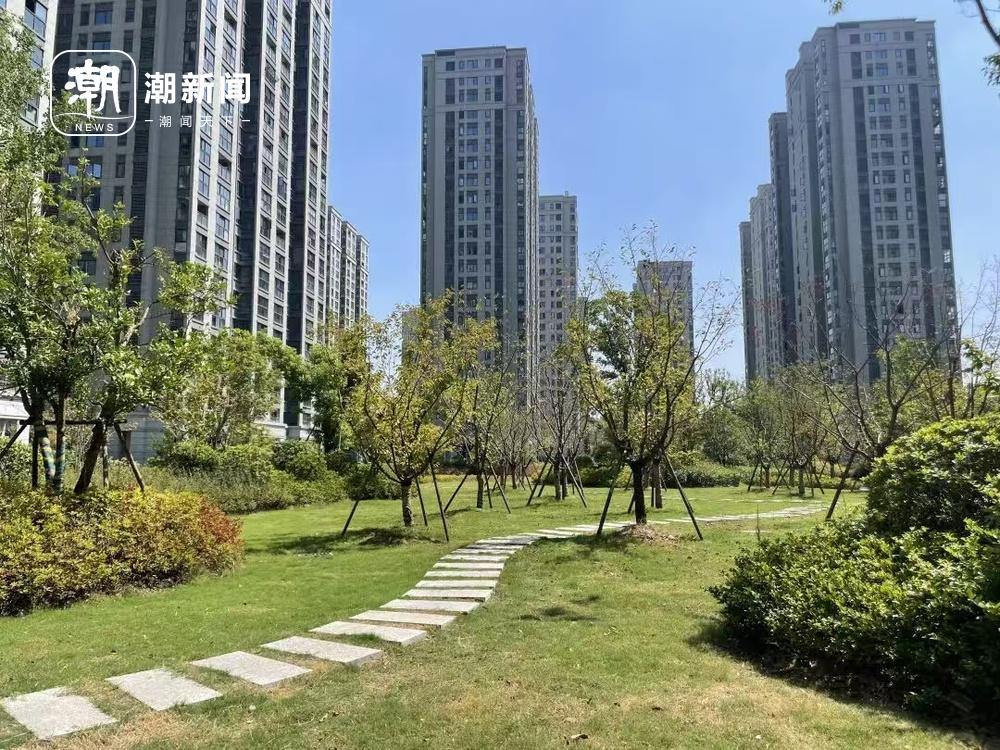 杜甫新苑杜诗苑三期 武恒光摄