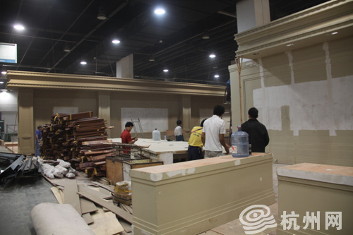 省十七届房博会探营:展位初具雏形 省十七届房博会探营:展位初具雏形